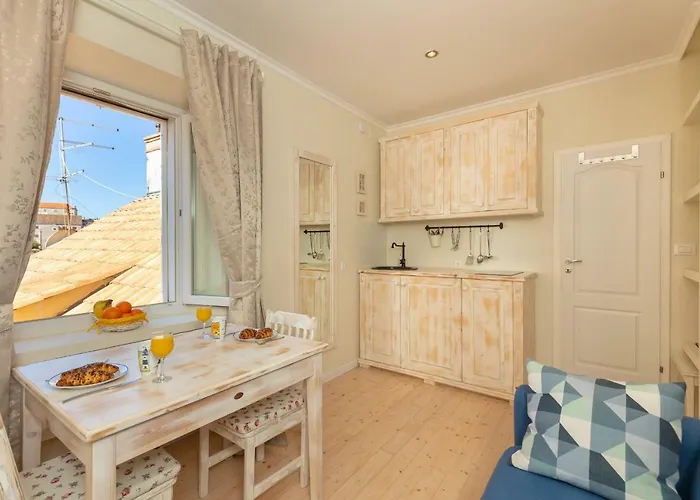 公寓 Siesta 杜布罗夫尼克